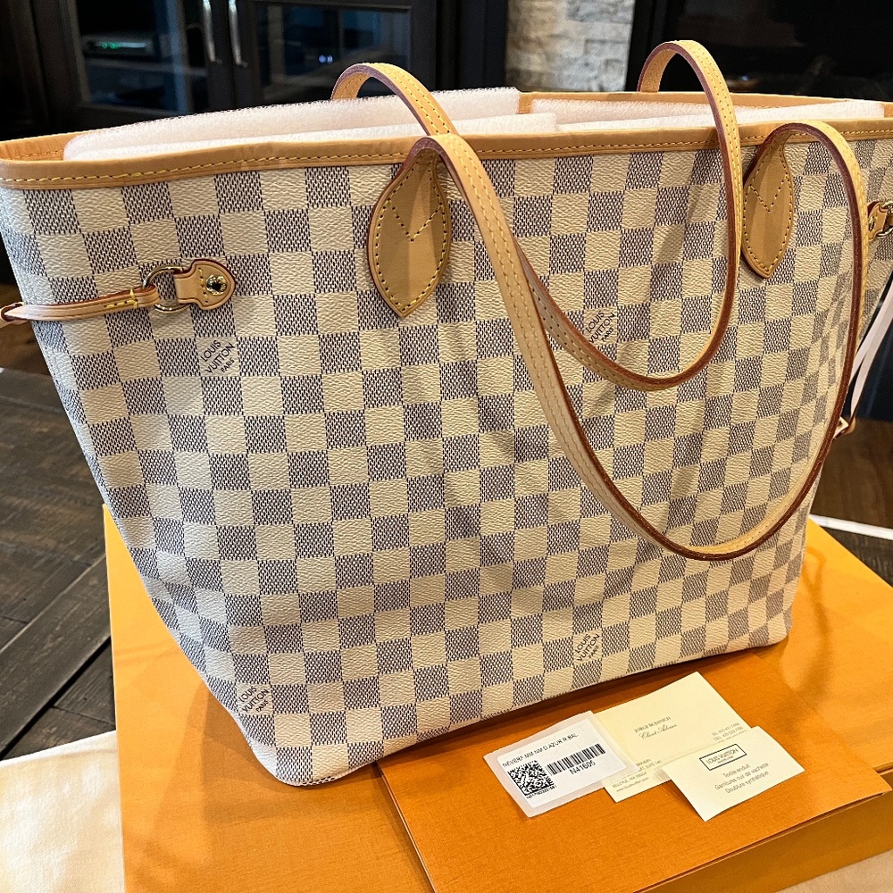 Louis Vuitton Neverfull MM